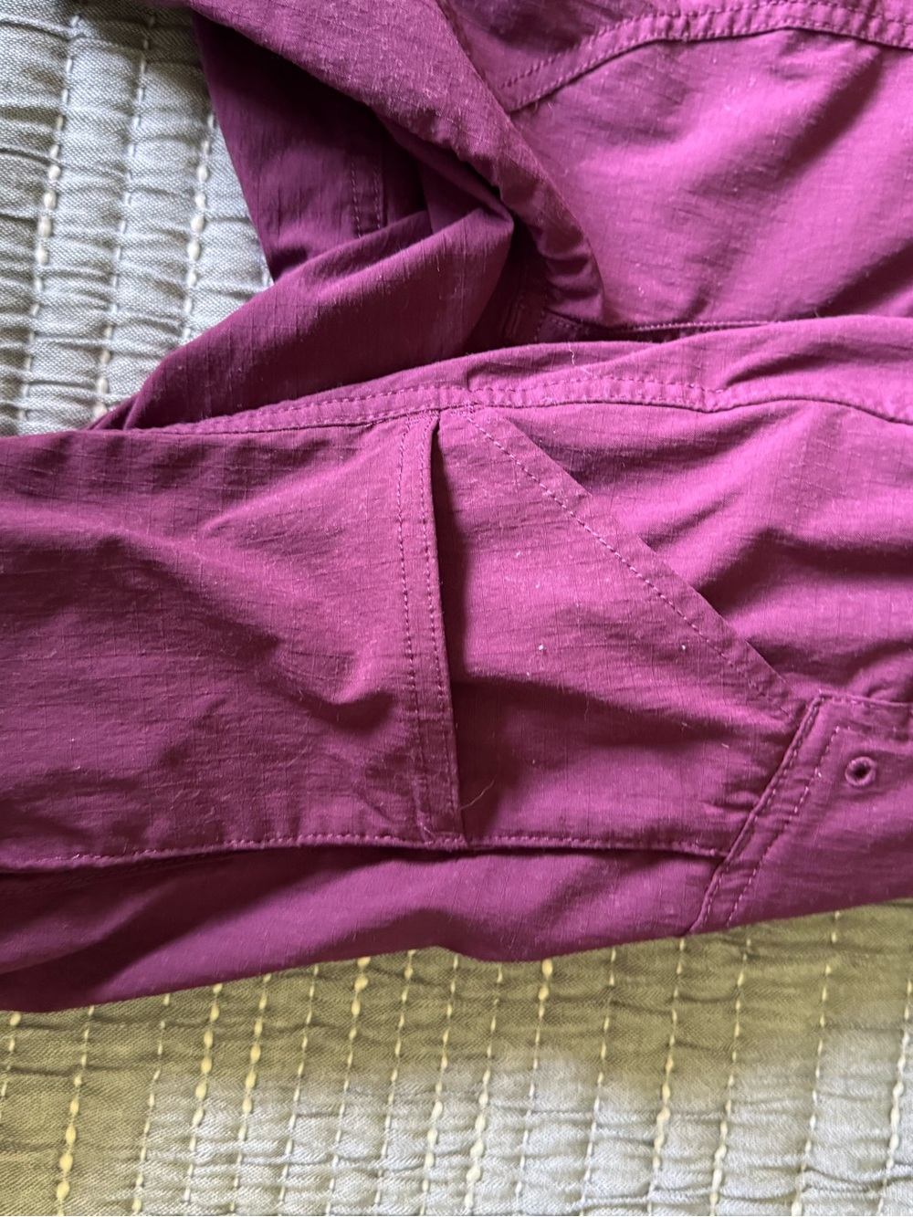 Duluth Trading co Heirloom Gardening Short Overalls Berry color - Picture 8 of 13